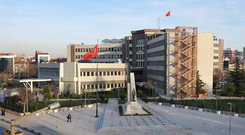 Kadikoy Belediyesi ve Ic Mekan Tasarimi Uygulamasi
